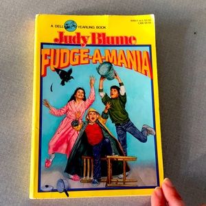 “fudge a mania” By Judy Blume